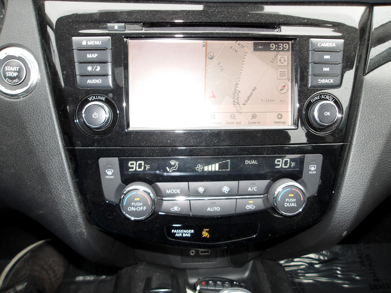 Used 2022 Nissan Rogue Sport SL w/ Premium Package image 19