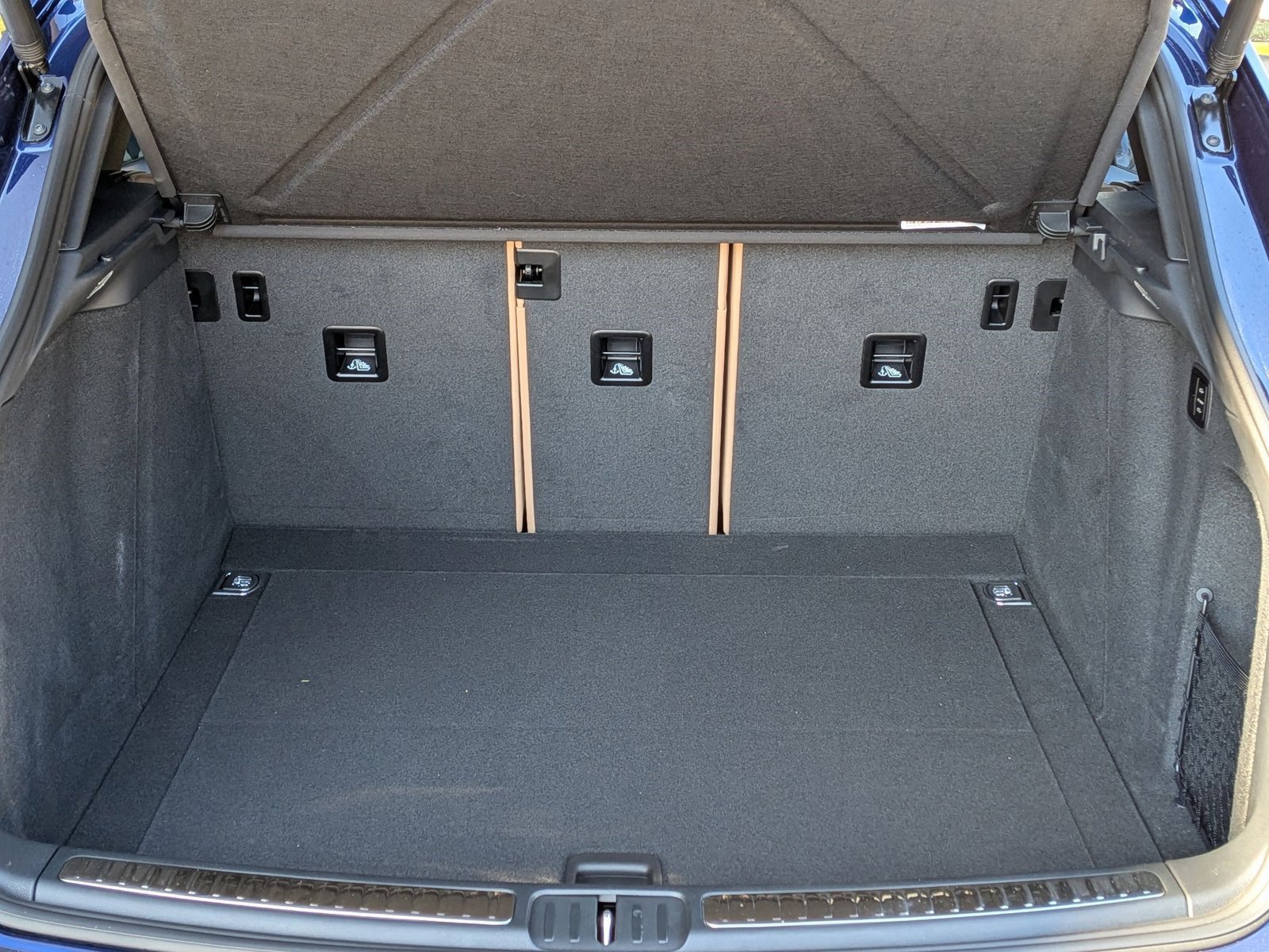 Certified 2025 Porsche Macan GTS image 22