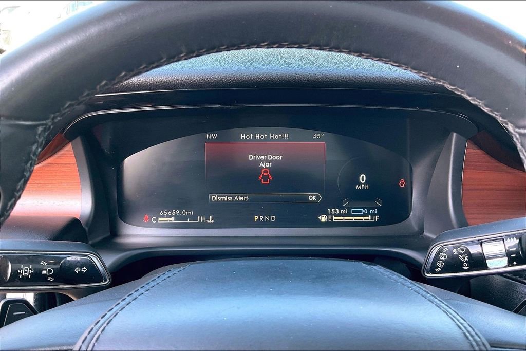 Used 2021 Lincoln Aviator Grand Touring AWD/4WD image 18