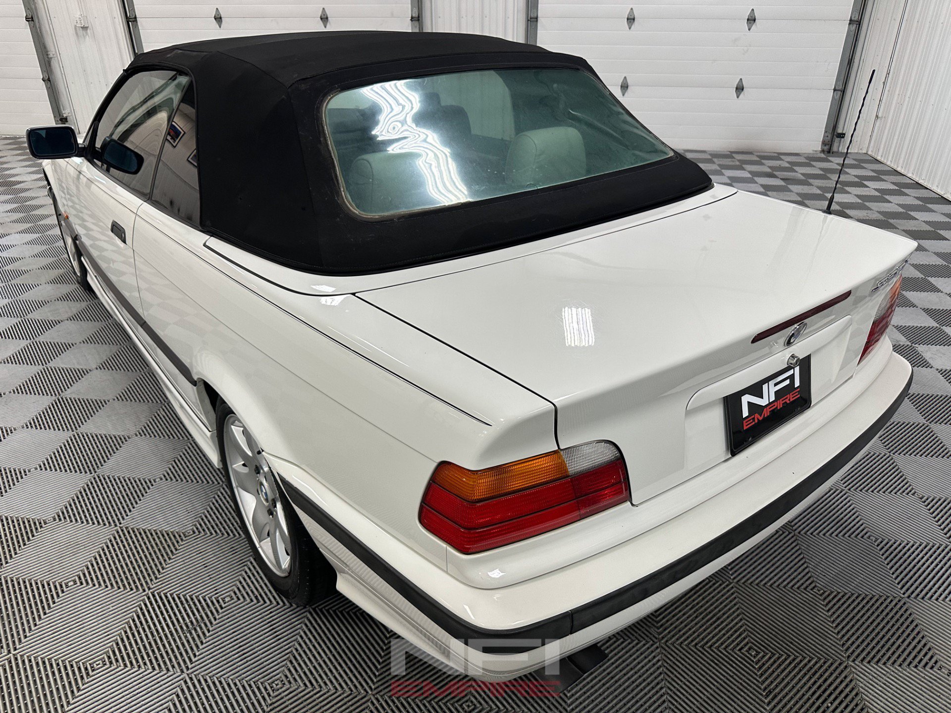 Used 1999 BMW 323i Convertible RWD image 19