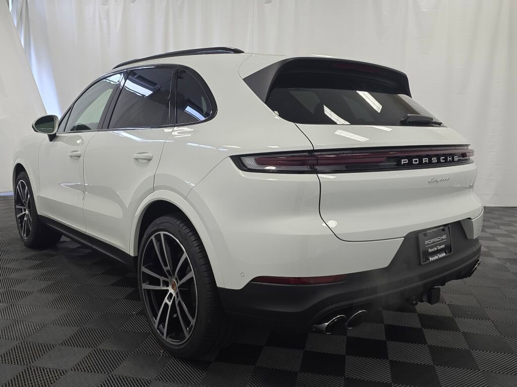 New 2026 Porsche Cayenne image 3
