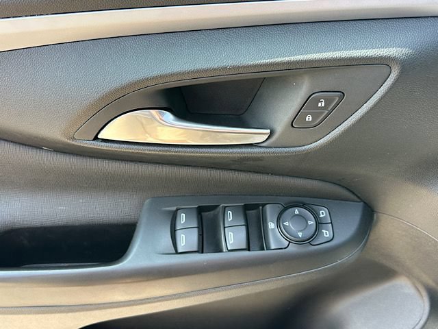 Used 2025 Buick Envista Preferred FWD image 18