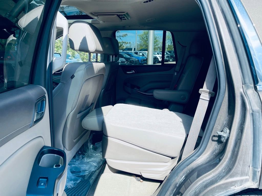 Used 2016 GMC Yukon SLT w/ Open Road Package AWD/4WD image 17