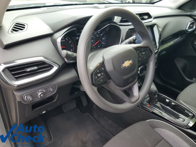 Used 2022 Chevrolet TrailBlazer LT w/ Convenience Package FWD image 18