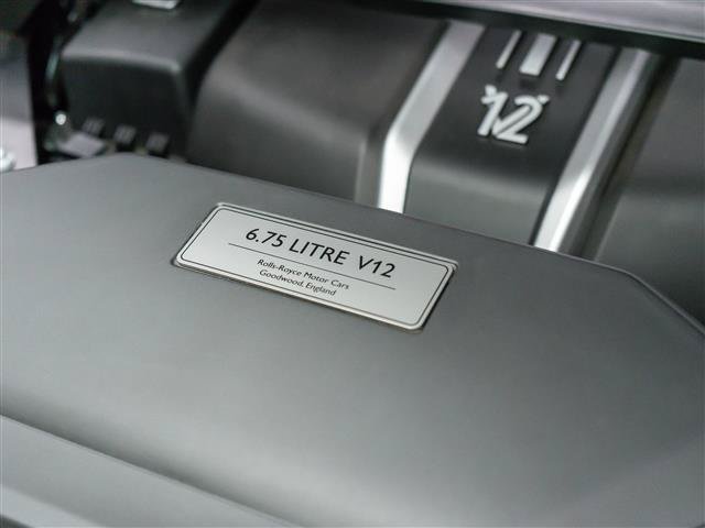 Used 2024 Rolls-Royce Cullinan AWD/4WD image 11