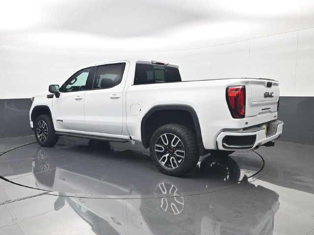 Used 2023 GMC Sierra 1500 AT4 w/ AT4 Premium Package AWD/4WD image 7