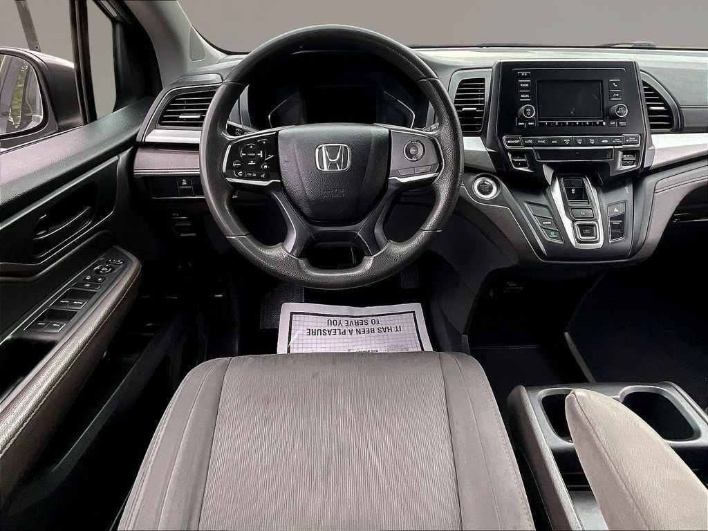 Used 2018 Honda Odyssey LX image 8