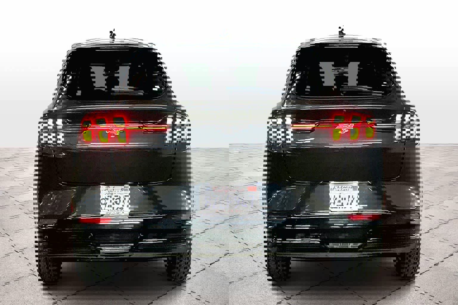 Used 2021 Ford Mustang Mach-E Premium image 7