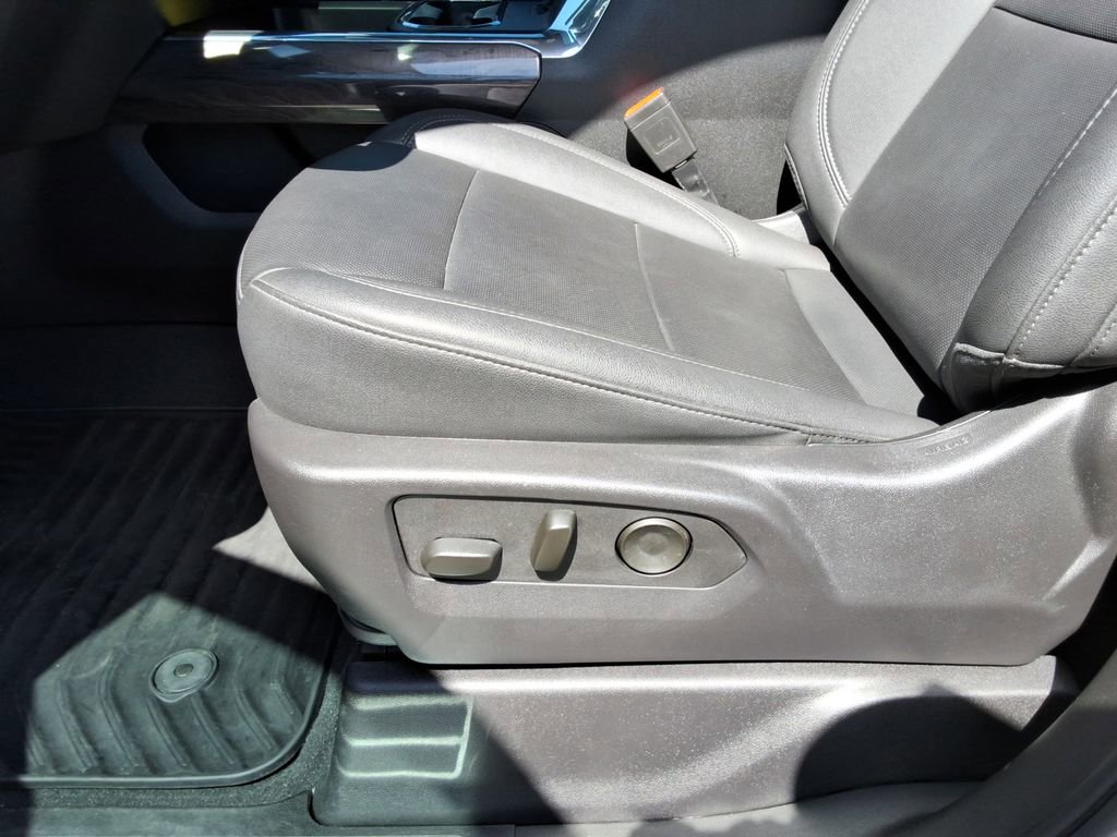 Certified 2024 Chevrolet Silverado 2500 LTZ w/ LTZ Plus Package image 25