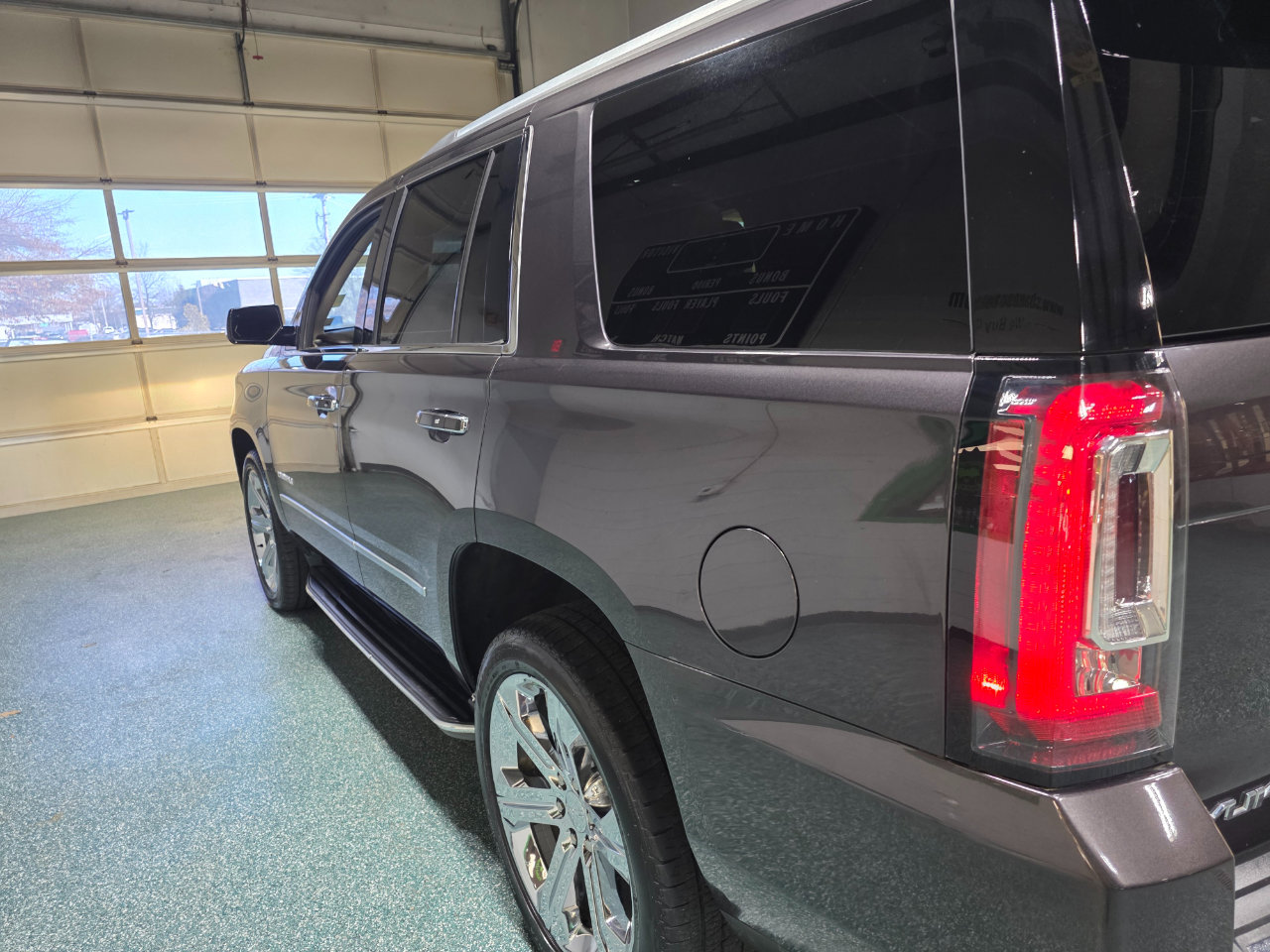 Used 2017 GMC Yukon Denali w/ Open Road Package image 9