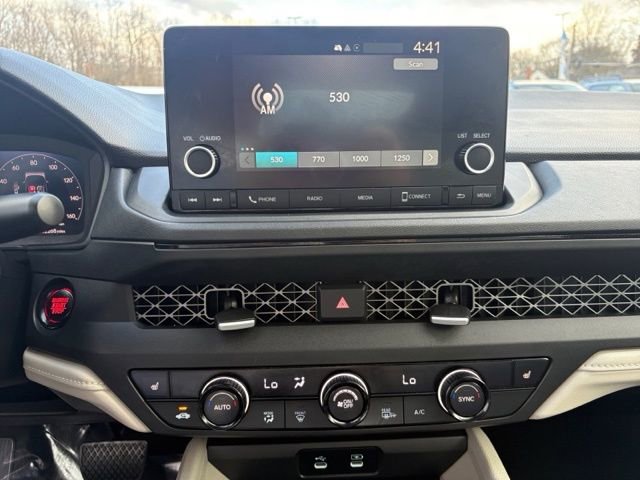 Used 2025 Honda Accord SE image 18