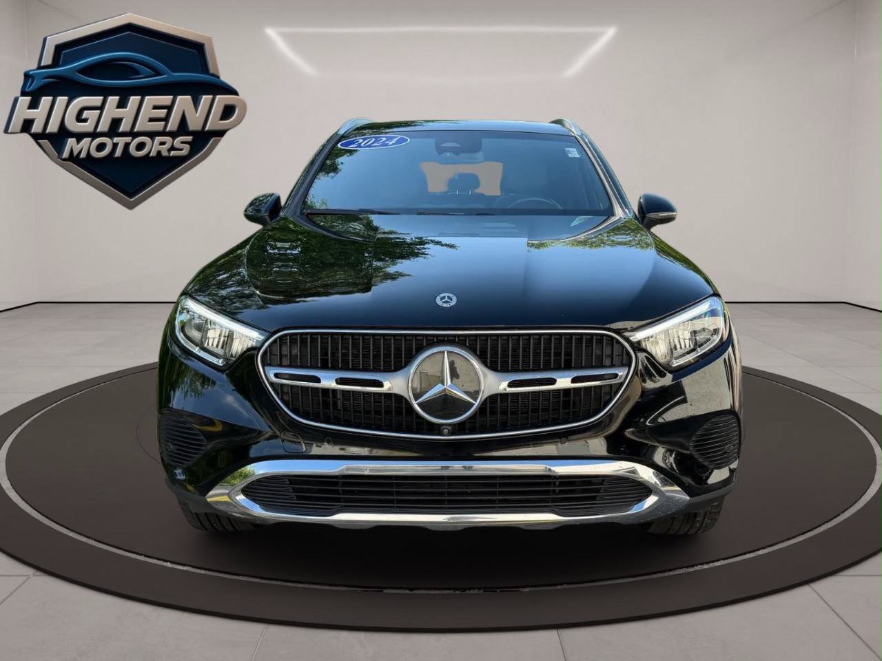 Used 2024 Mercedes-Benz GLC 300 4MATIC image 9
