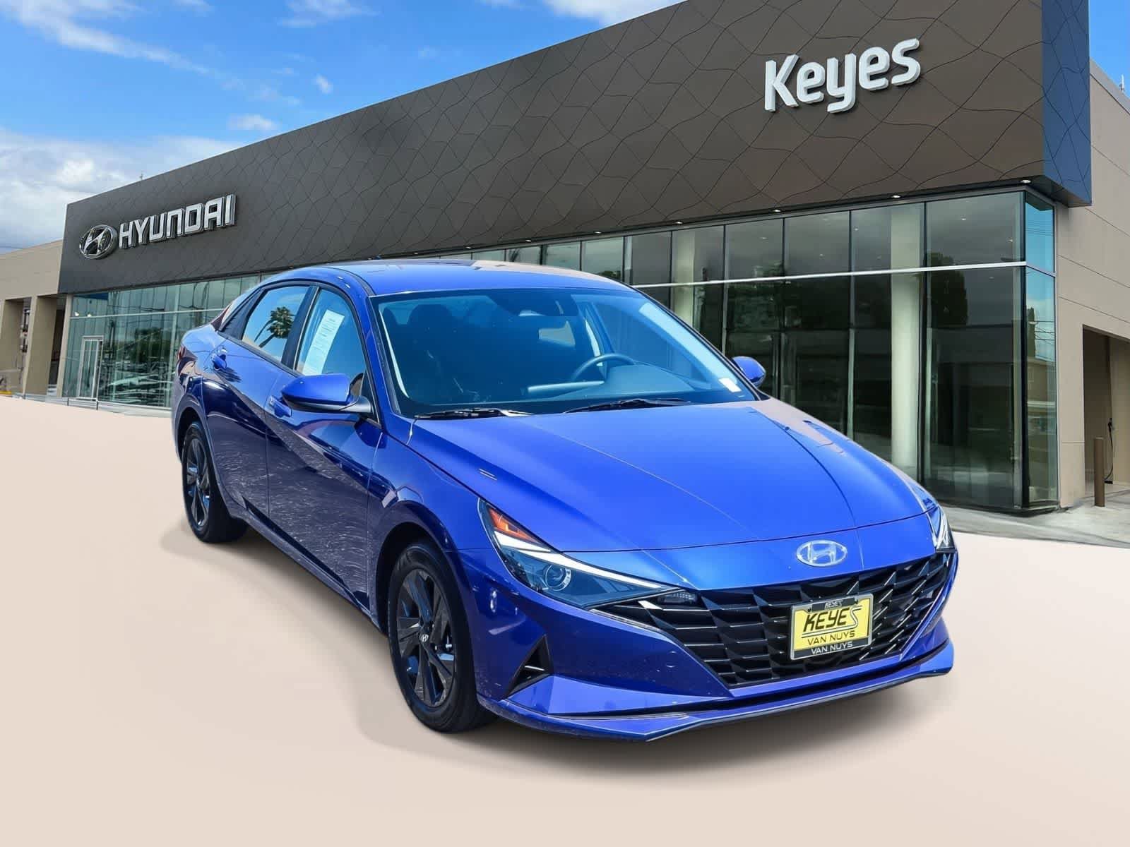 Certified 2023 Hyundai Elantra SEL image 3