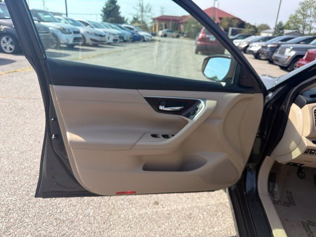 Used 2014 Nissan Altima 2.5 SL w/ Technology Package FWD image 18