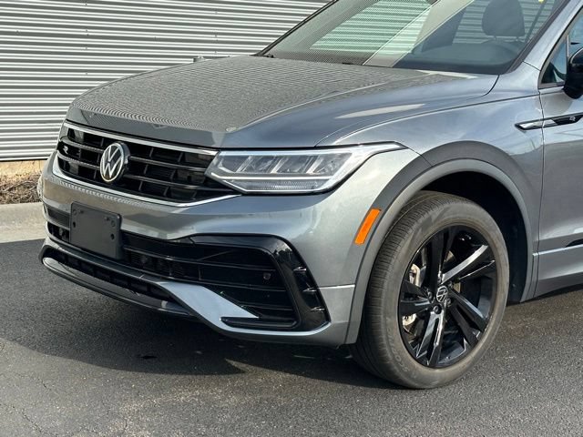 Used 2023 Volkswagen Tiguan SE R-Line AWD/4WD image 7