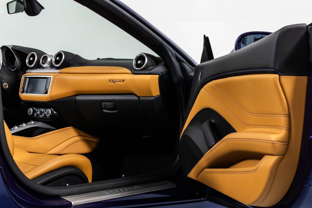 Certified 2017 Ferrari California T image 48