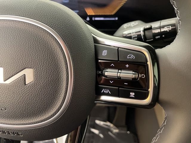 New 2026 Kia Carnival EX image 22