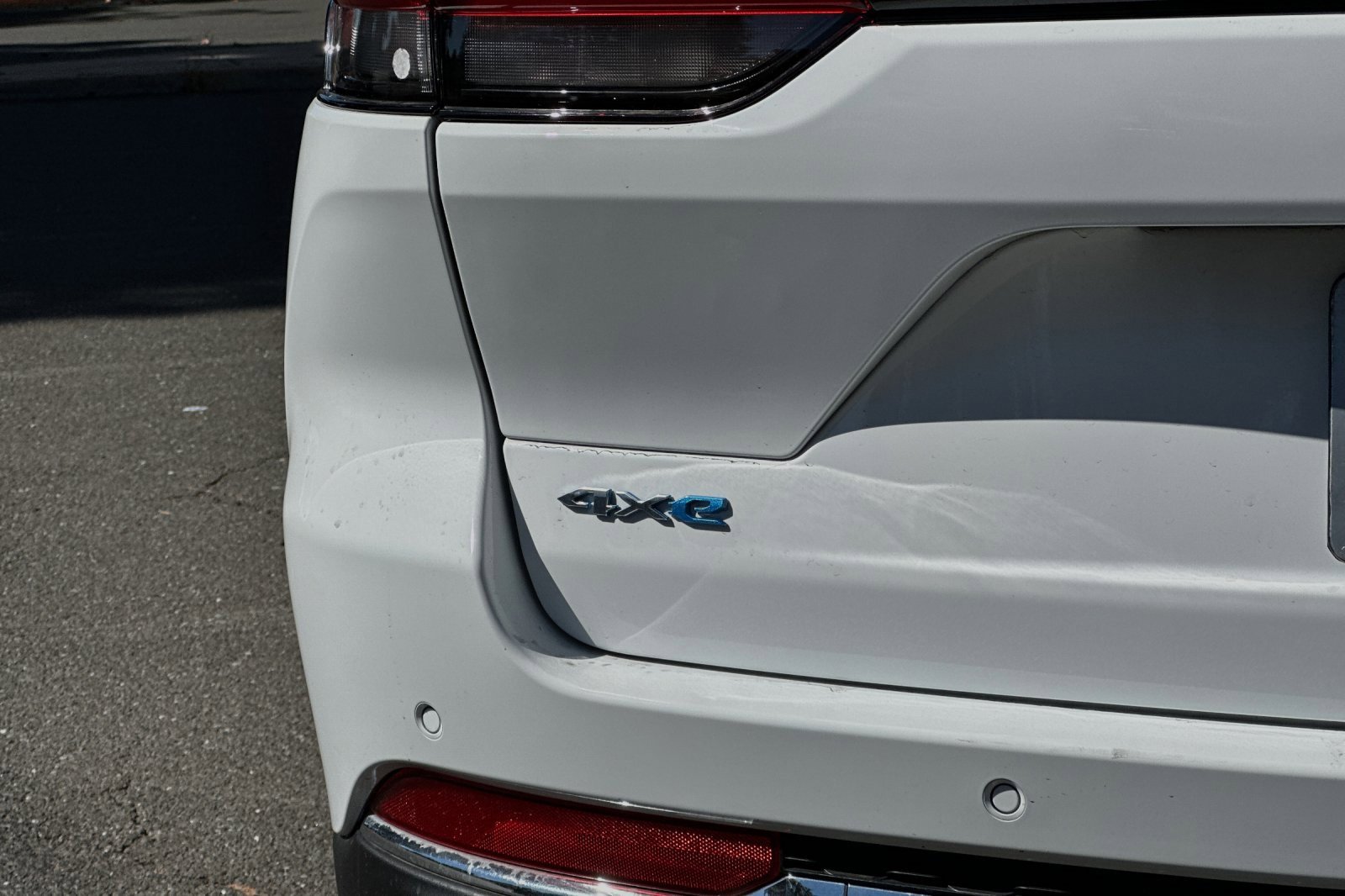 New 2024 Jeep Grand Cherokee Limited 4xe image 25