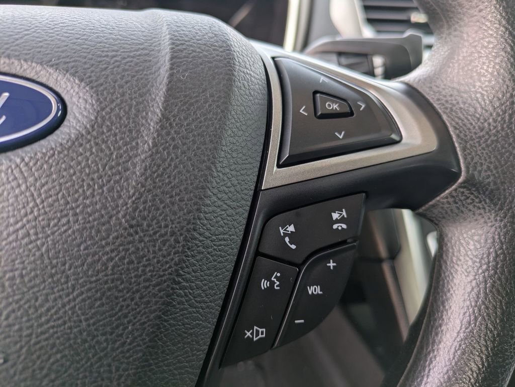 Used 2019 Ford Fusion SE image 19