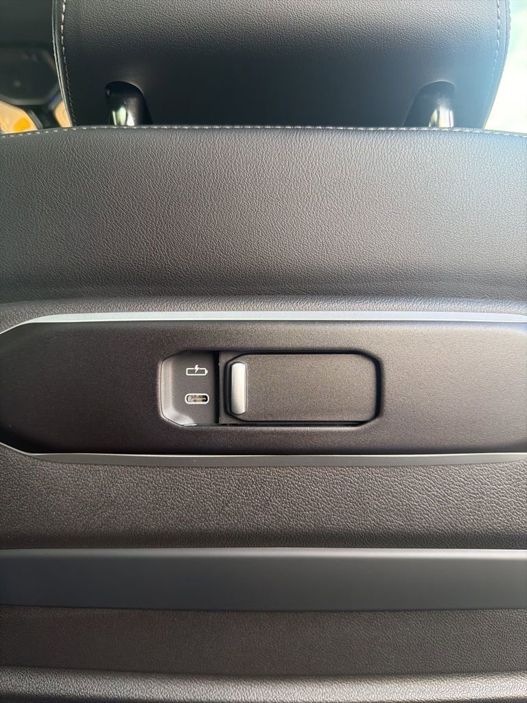 New 2026 BMW X7 xDrive40i w/ M Sport Package image 32