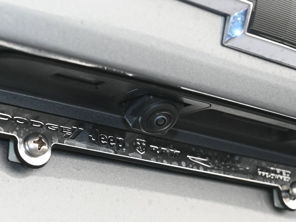 Used 2025 Chevrolet Trax RS w/ Driver Confidence Package image 35