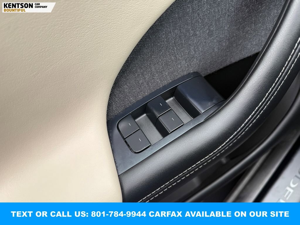 Used 2021 Tesla Model S Plaid image 21