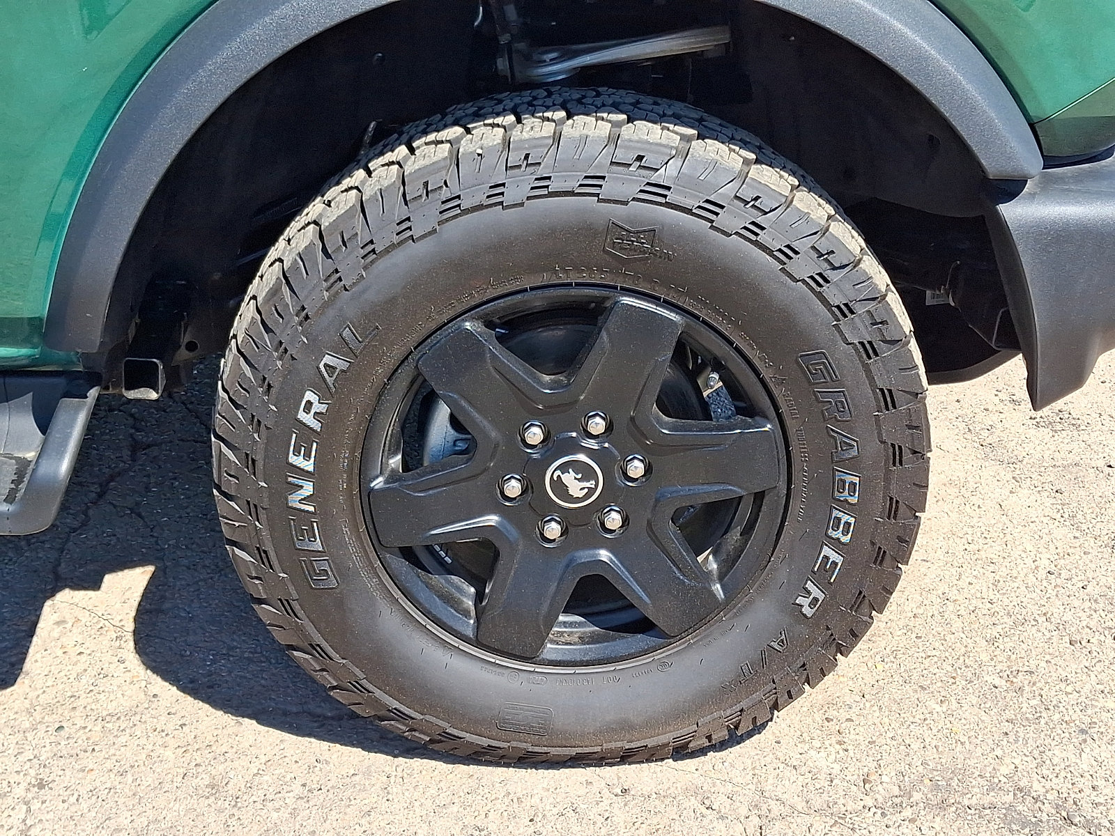 Used 2025 Ford Bronco Outer Banks AWD/4WD image 8
