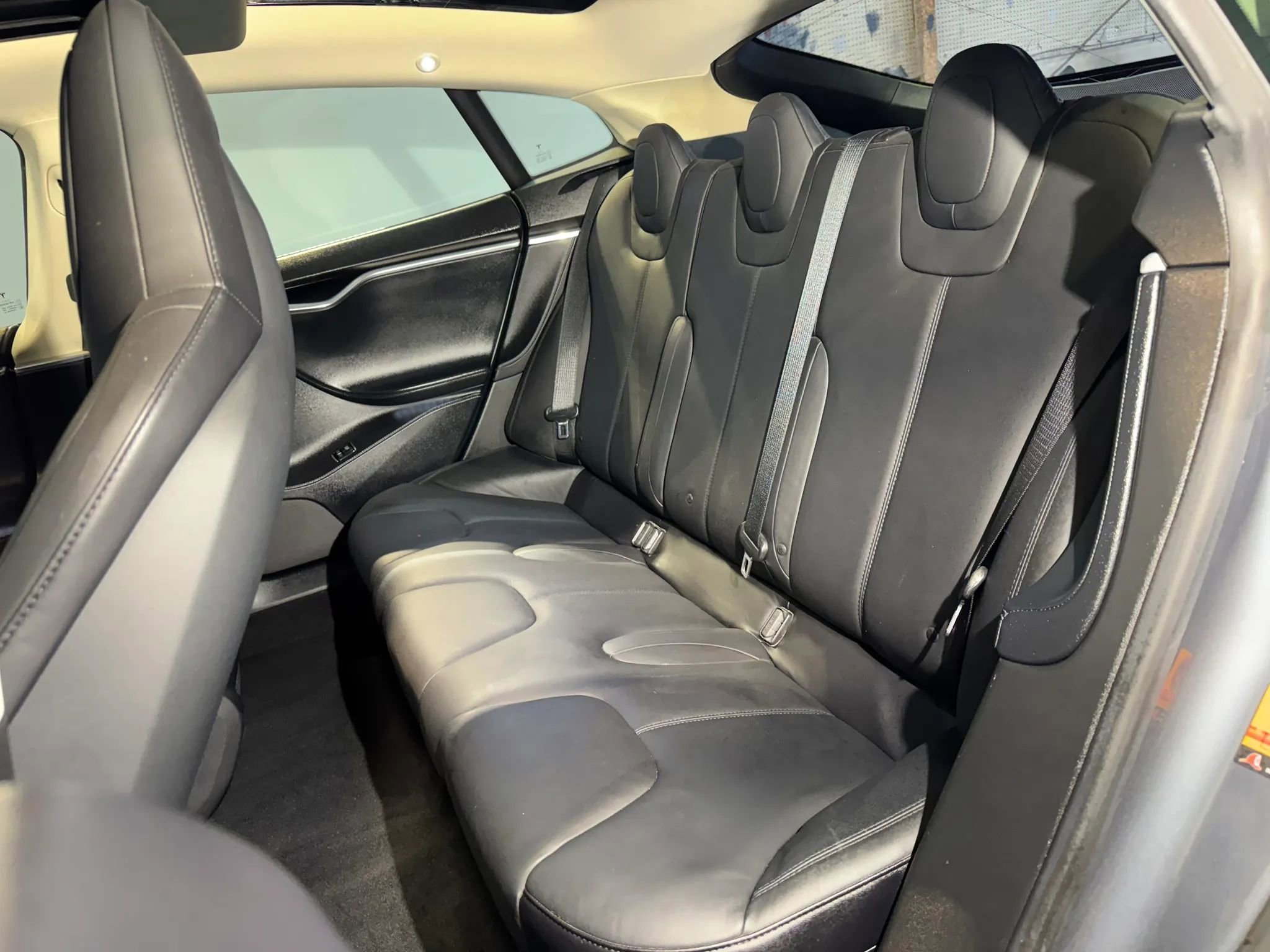 Used 2013 Tesla Model S Performance RWD image 20