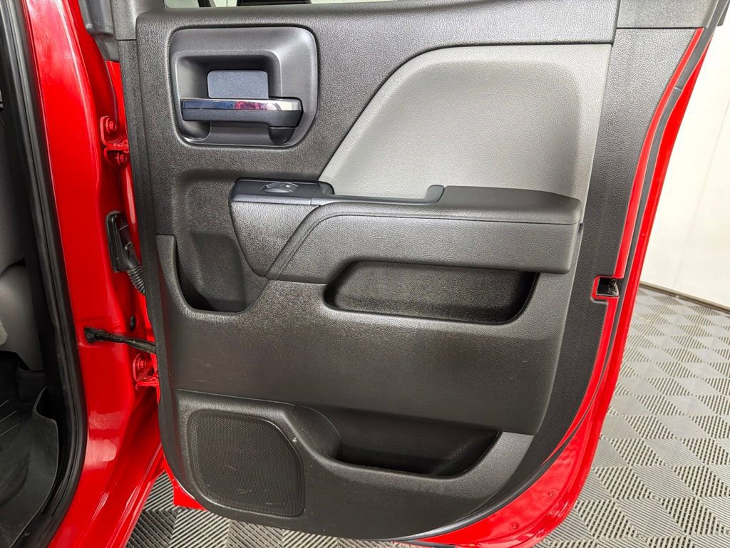 Used 2018 Chevrolet Silverado 1500 Custom w/ Custom Convenience Package RWD image 34