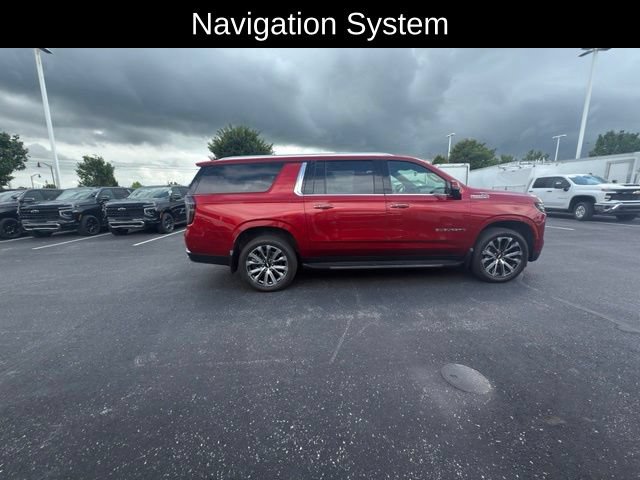 Used 2025 Chevrolet Suburban High Country AWD/4WD image 8