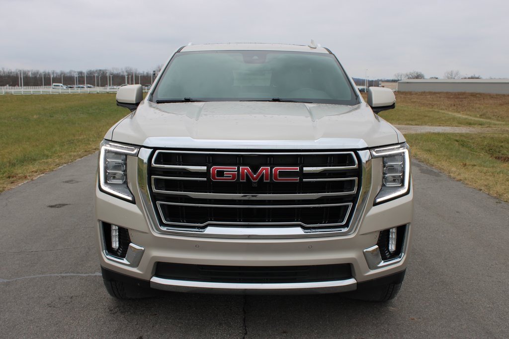 Used 2023 GMC Yukon SLT w/ SLT Luxury Package image 2