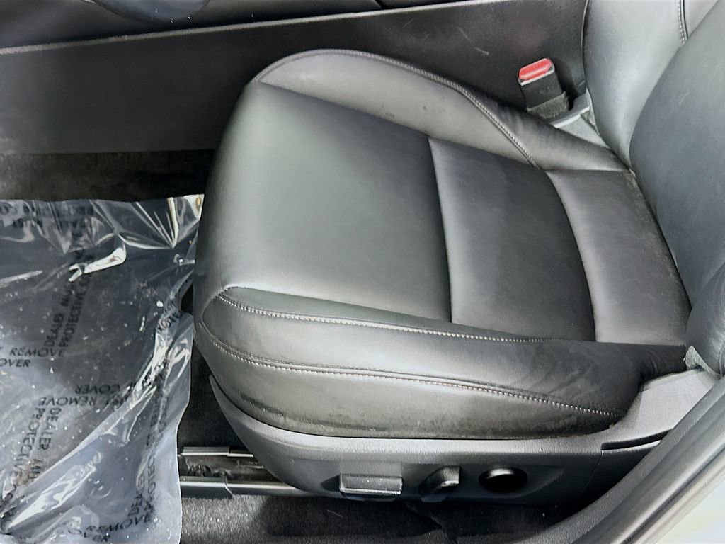 Used 2023 MAZDA MAZDA3 s image 27