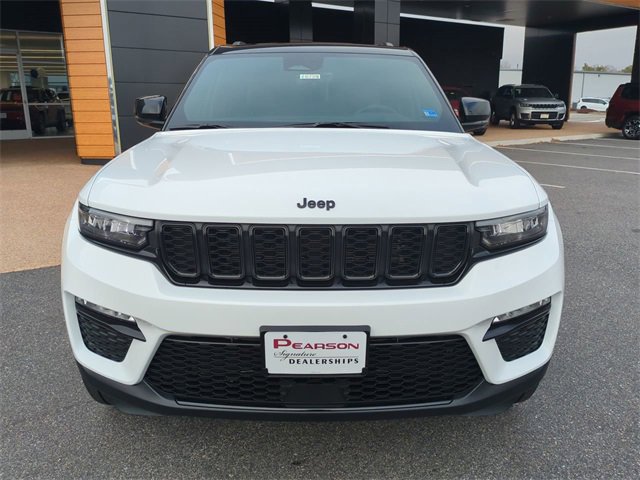 New 2025 Jeep Grand Cherokee Limited image 9