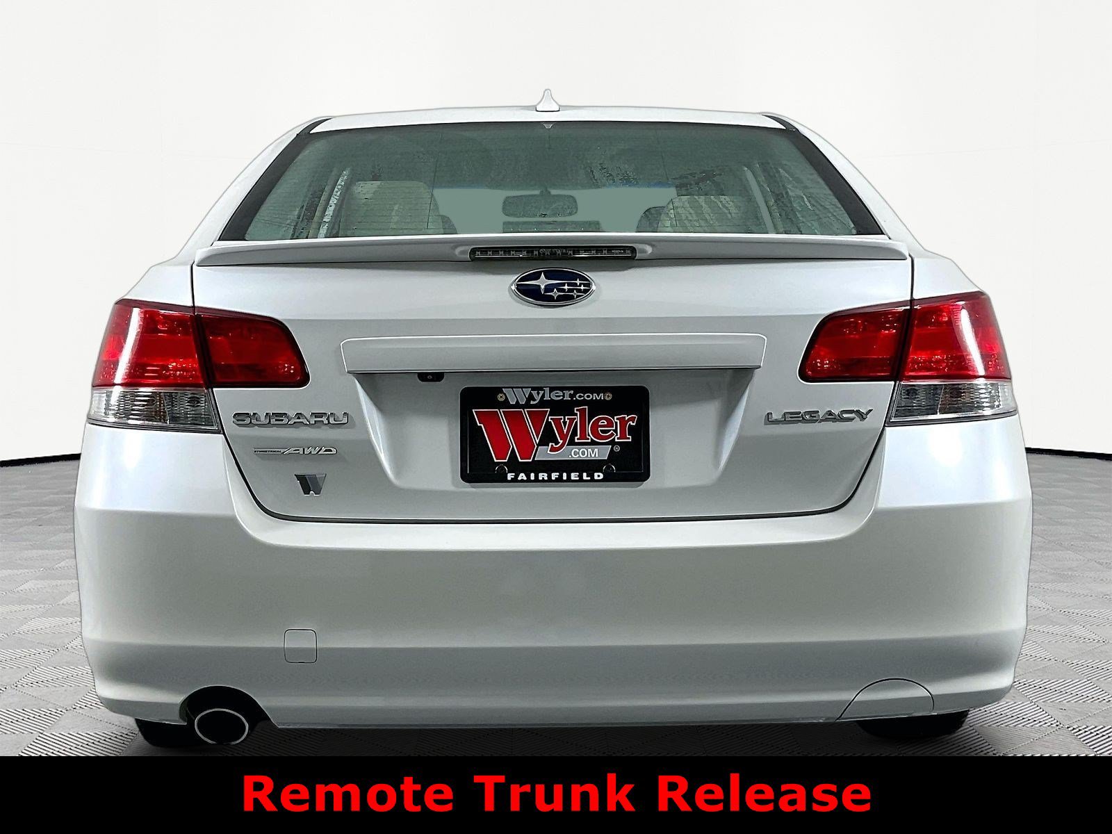 Used 2014 Subaru Legacy 2.5i Limited AWD/4WD image 5