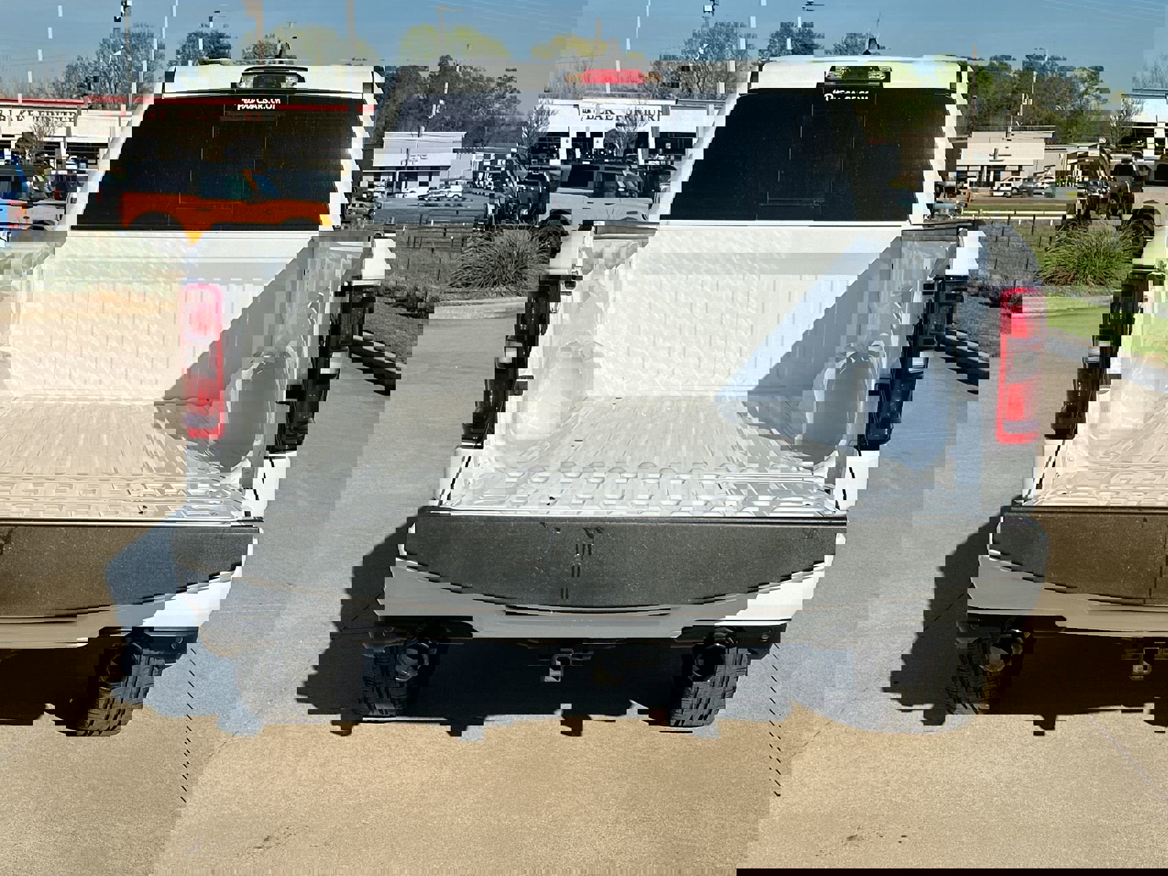 Used 2025 RAM 1500 Laramie w/ Night Edition image 24