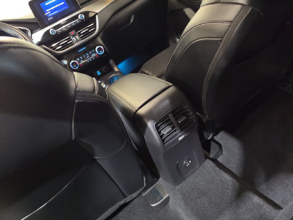 Used 2021 Ford Escape Titanium AWD/4WD image 22