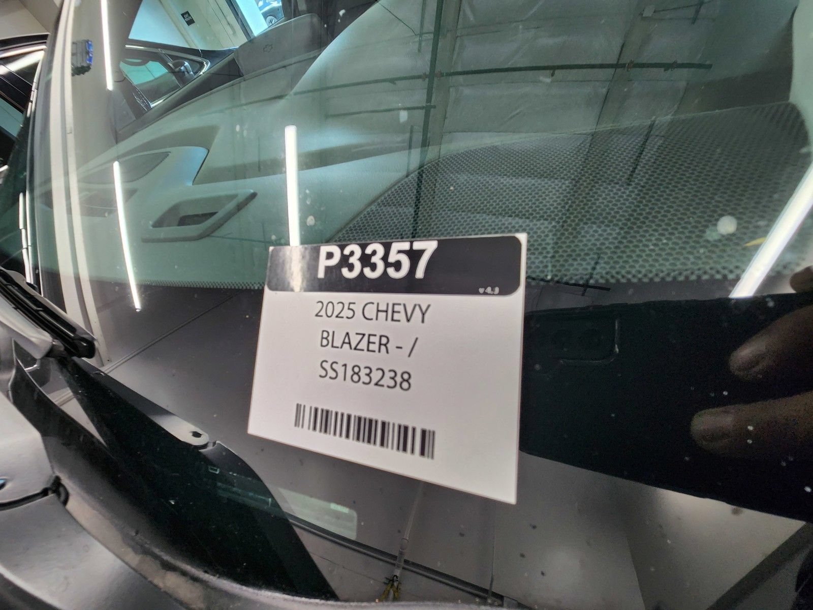 Used 2025 Chevrolet Blazer LT FWD image 24
