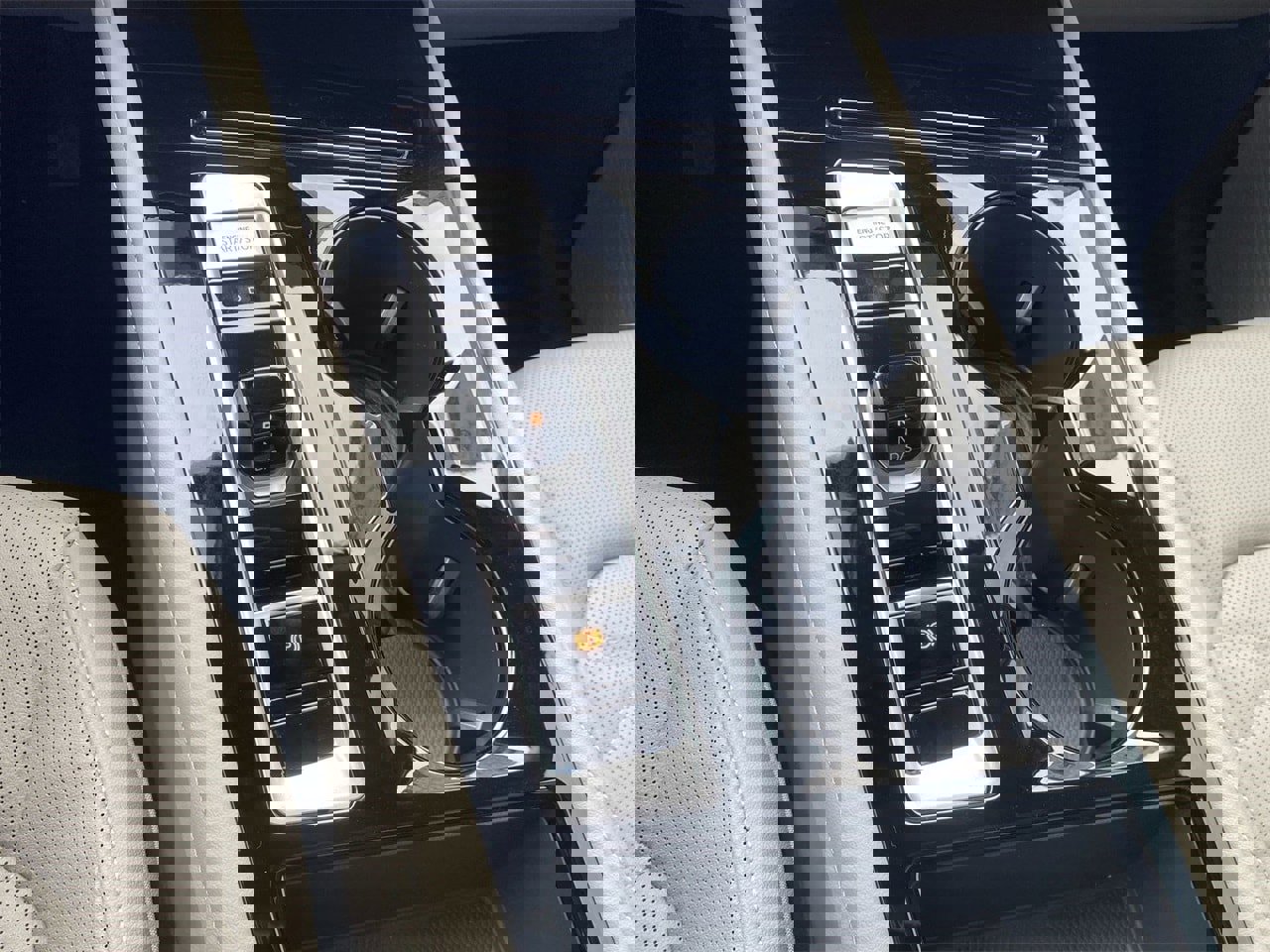 New 2026 Volkswagen Atlas SE image 26