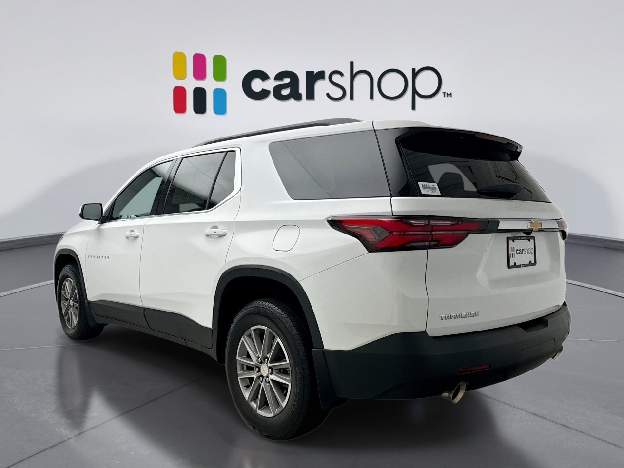 Used 2023 Chevrolet Traverse LT AWD/4WD image 3