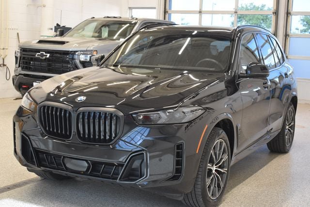 Used 2026 BMW X5 xDrive40i AWD/4WD image 9