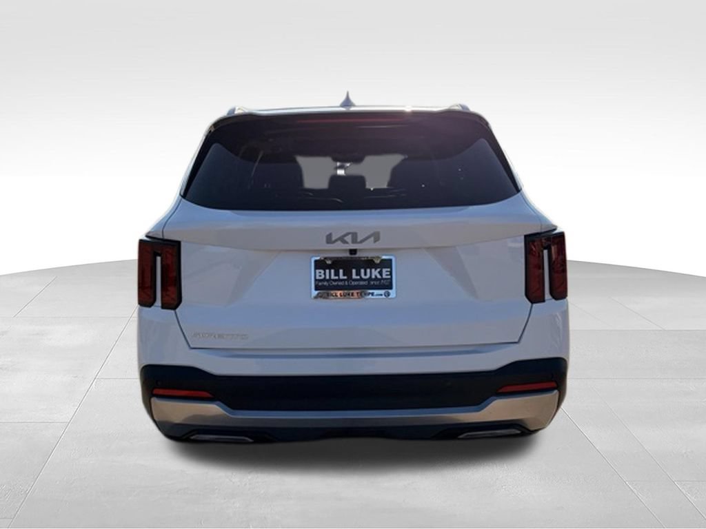 Used 2025 Kia Sorento S w/ Panoramic Sunroof Package FWD image 8