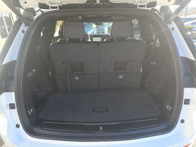 New 2025 Jeep Grand Cherokee L Limited image 32