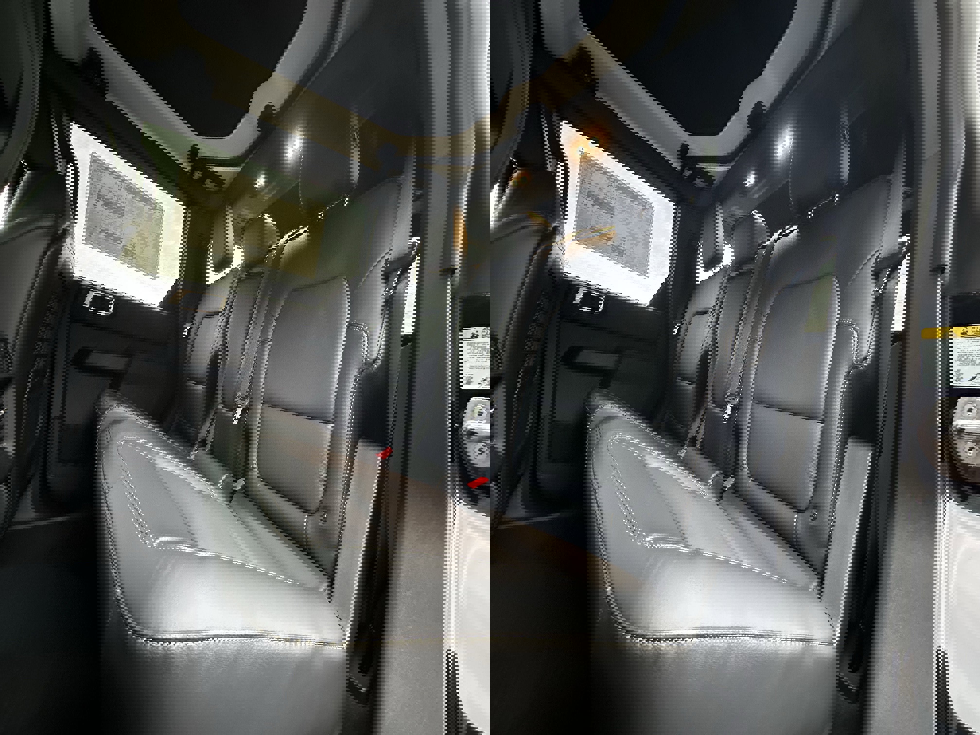 New 2025 Ford Bronco Badlands image 27