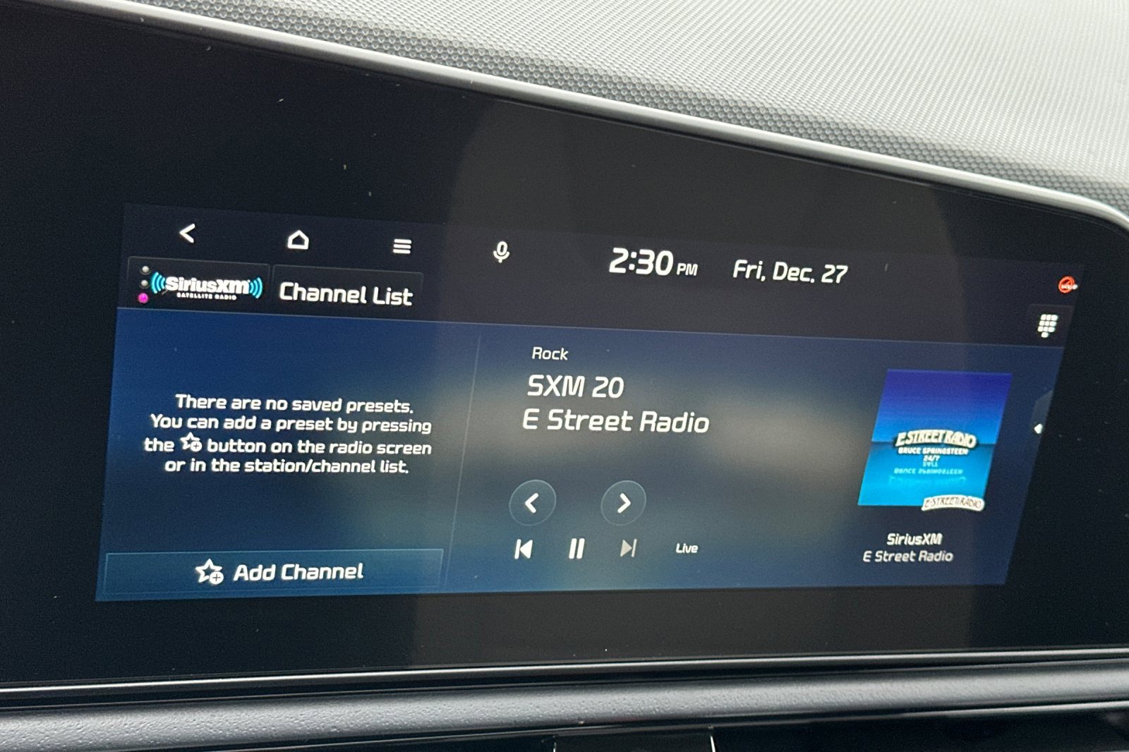 New 2025 Kia Niro SX Touring image 14