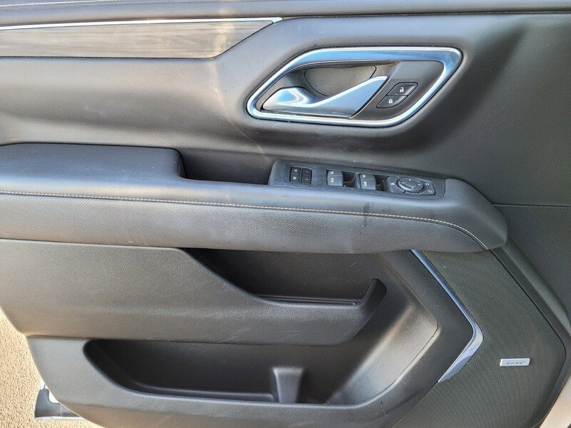 Used 2021 GMC Yukon SLT w/ Rear Media and Nav Package image 29