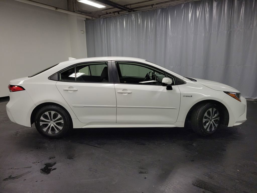 Used 2020 Toyota Corolla LE image 9