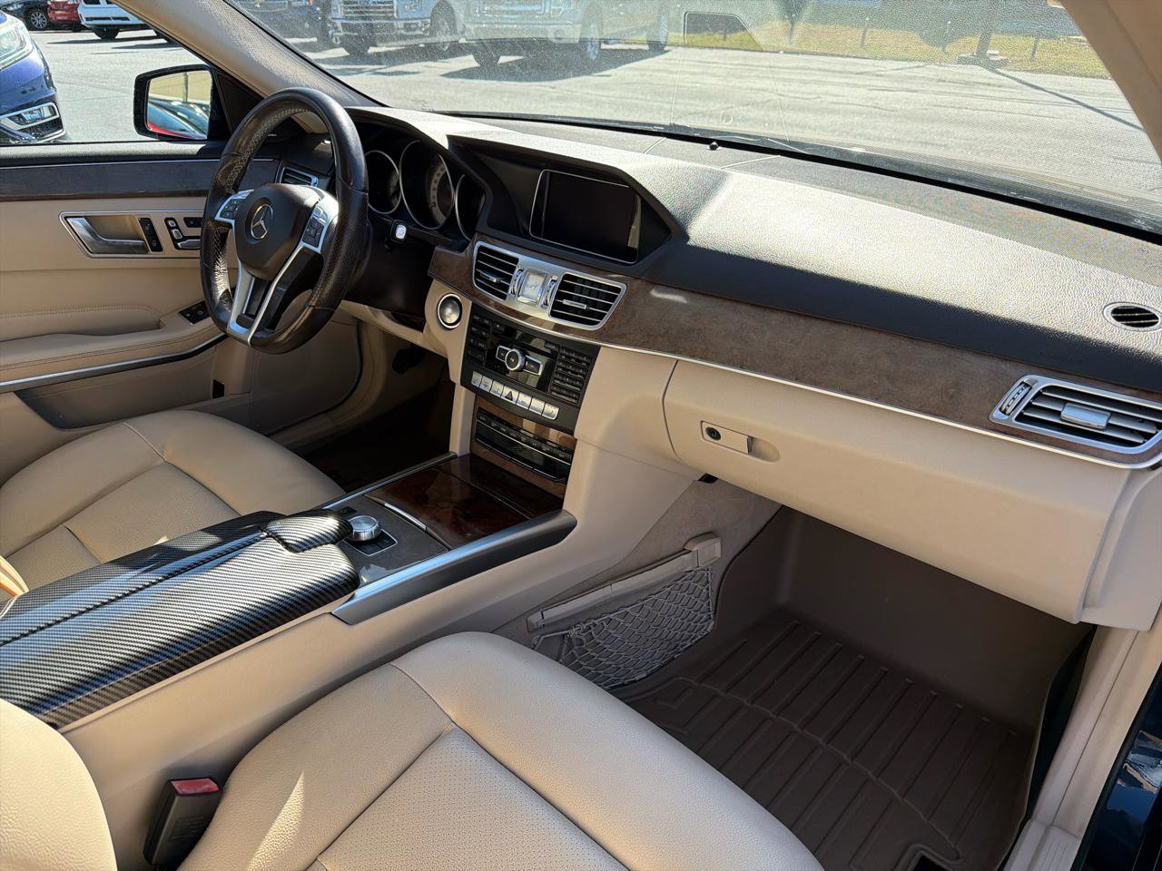 Used 2014 Mercedes-Benz E 350 4MATIC Sedan image 14