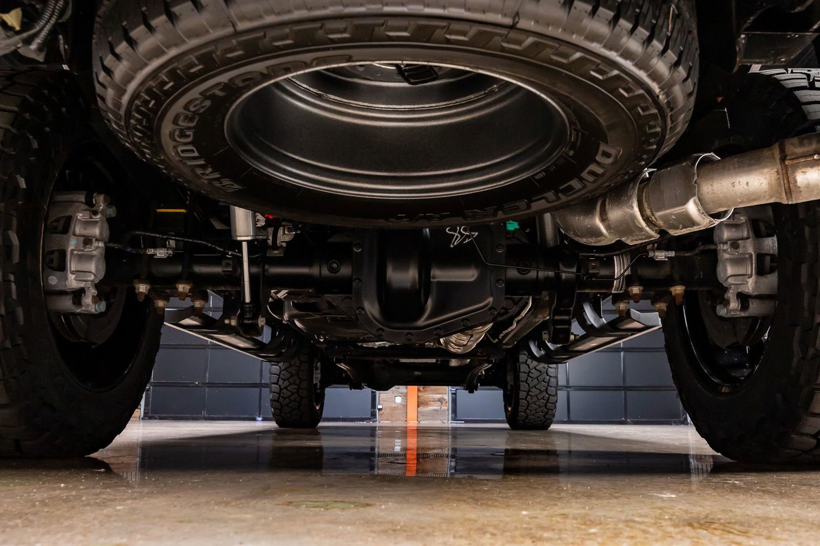 Used 2025 Ford F350 Lariat w/ Black Appearance Package image 16