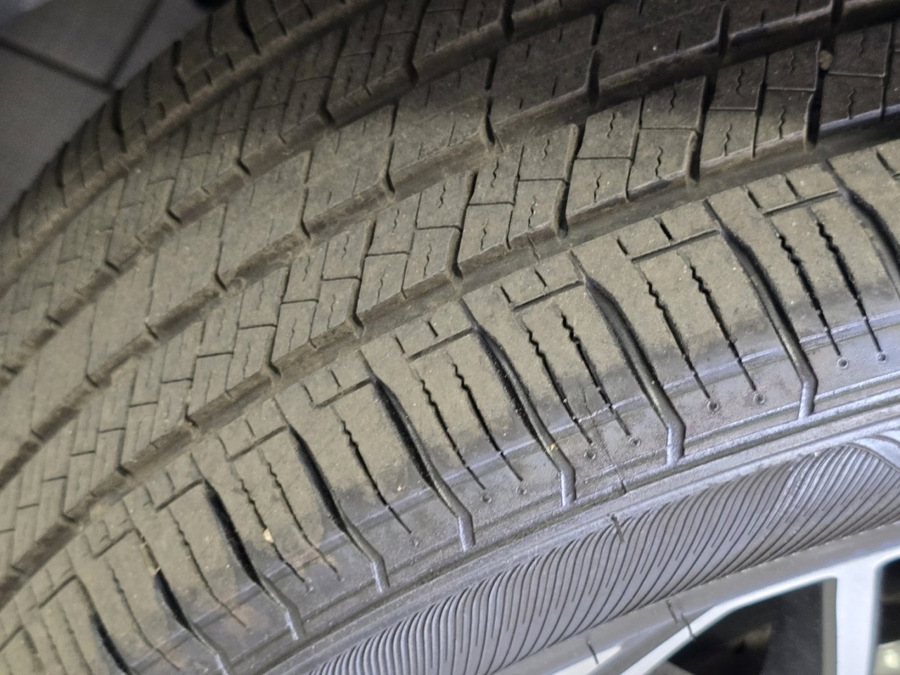 Used 2023 Kia Forte LXS image 8