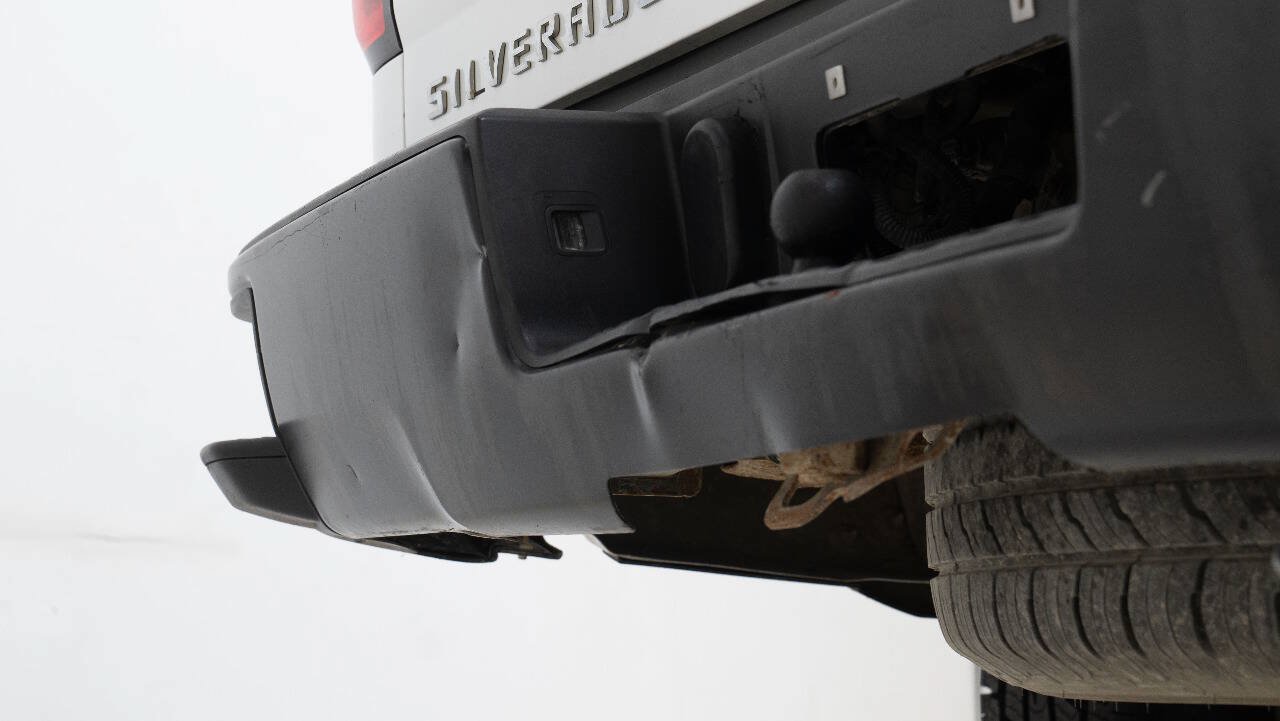 Used 2018 Chevrolet Silverado 1500 W/T RWD image 19